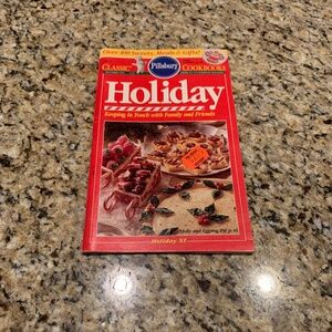 Vintage Pillsbury Classic Cookbook 1992 Holiday XI Cookbook Magazine